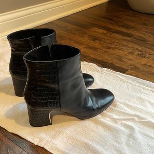 Essex Lane heel bootie